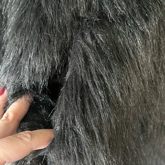 Hudson Bay Black Faux Fur Shaggy Jacket - Picture 10 of 13